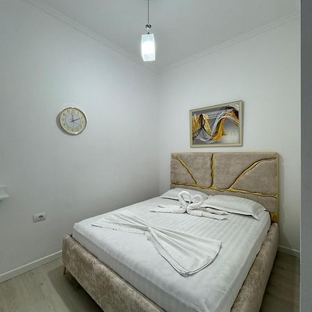 Solei Apartments Sarandë Eksteriør billede